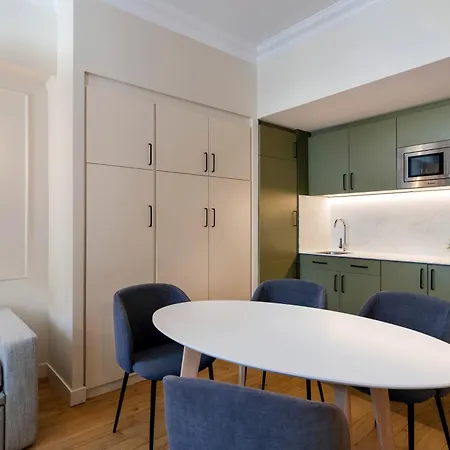 Adagio Opera Apart Otel 4*