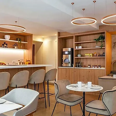 Adagio Opera Lejlighedshotel 4*