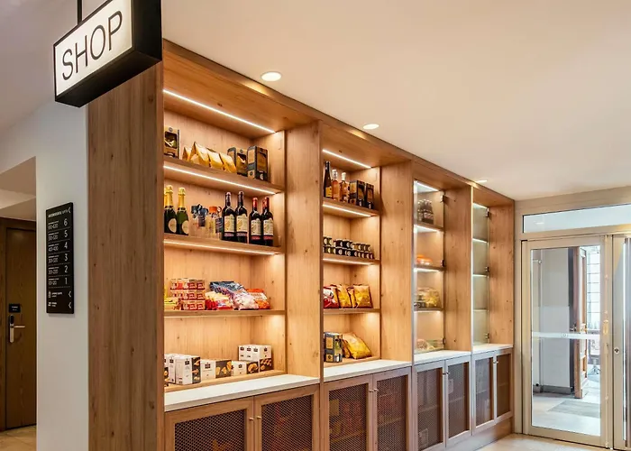 أداغيو أوبرا الفندقية مع خدمة ذاتية