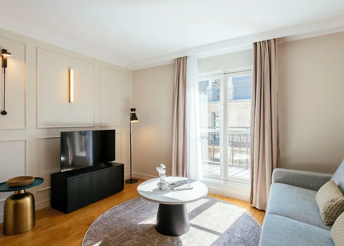 أداغيو أوبرا الفندقية مع خدمة ذاتية 4*