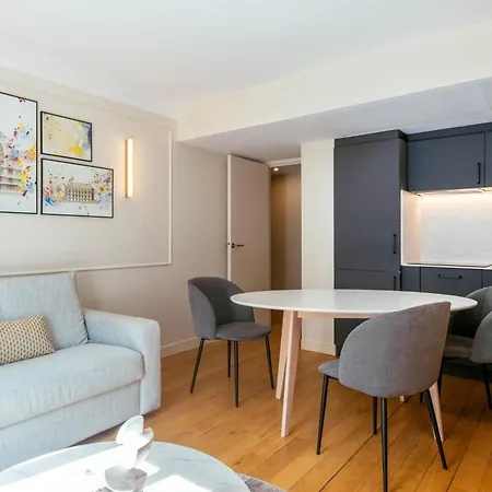 Hotel apartamentowy Adagio Opera Paryż