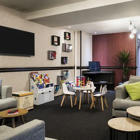 Adagio Opera Aparthotel